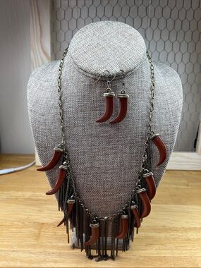 Vintage-Inspired Brown Horn Fringe Necklace & Earring Set